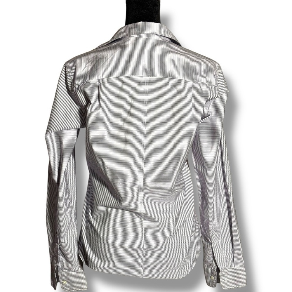 Frank & Eileen Women's Slim Fit Gray Striped Long Cuffed Sleeve Button Up Shirt - Picture 6 of 16